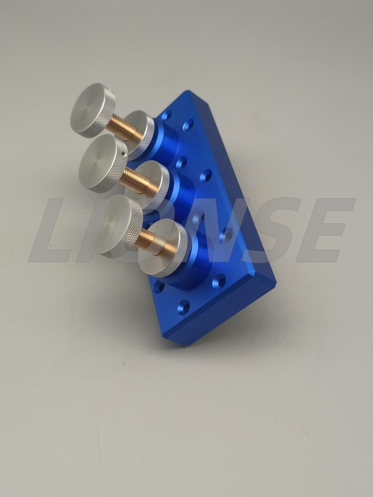 Apa jinis lan kaluwihan saka anodizing aluminium?