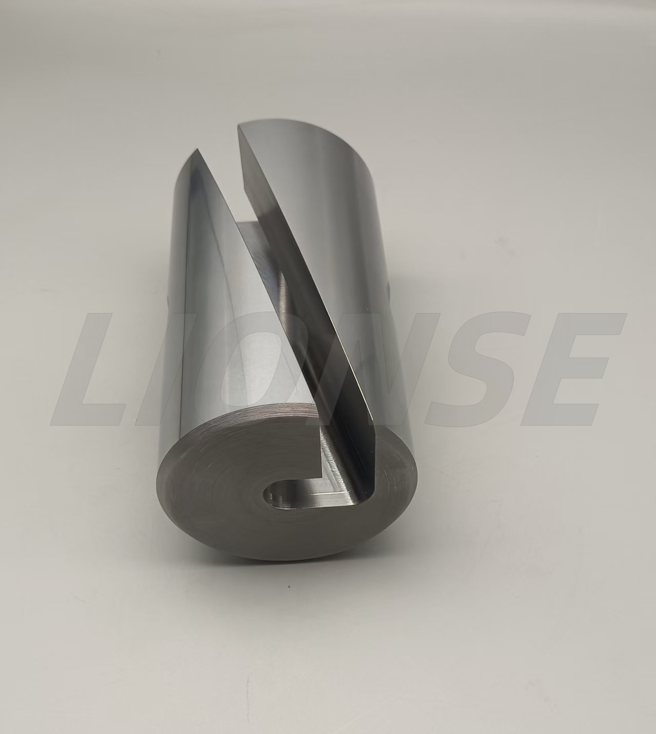 Endi kangelan kanggo ngolah bagean baja stainless?