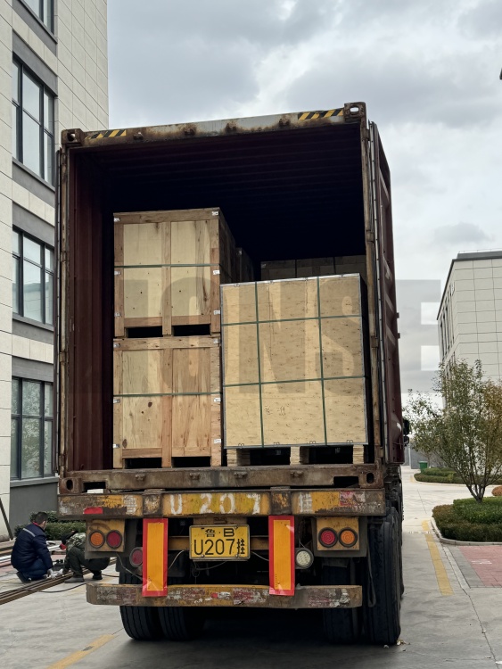 Lionse - Operasi pengiriman saben dina