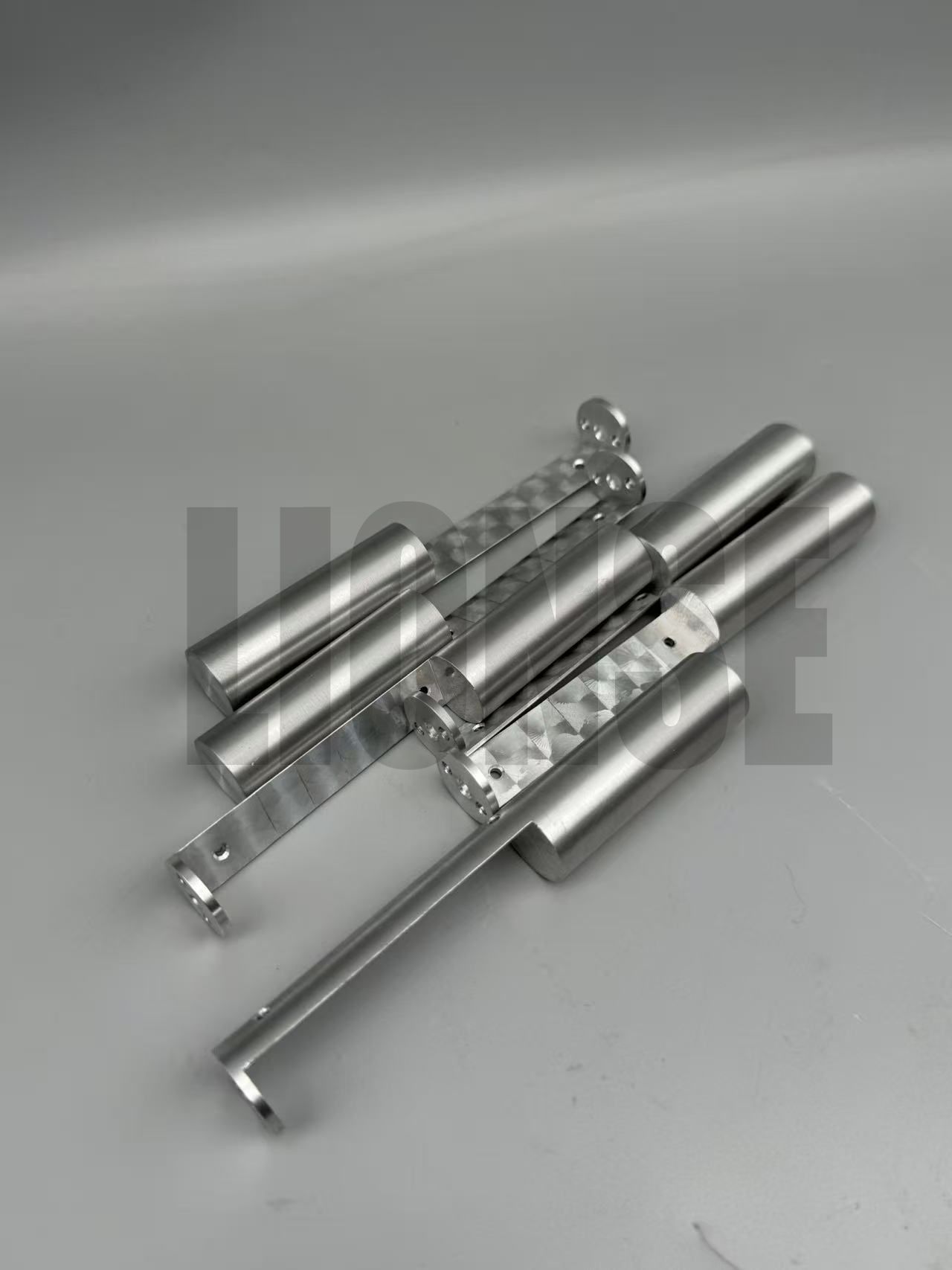 Apa konektor aluminium bisa ndandani masalah koefisien ekspansi termal sing ora cocog?